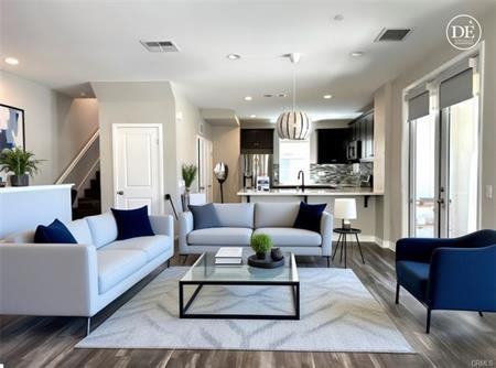623 W Foothill Blvd - Photo 3 of 32