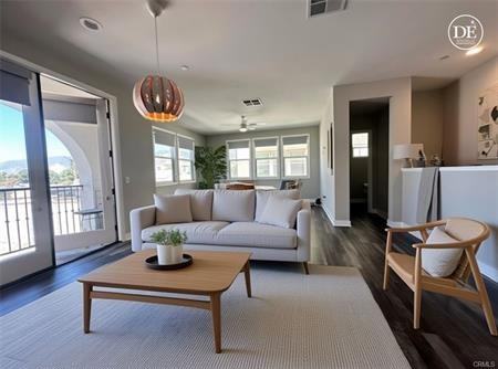 623 W Foothill Blvd - Photo 4 of 32