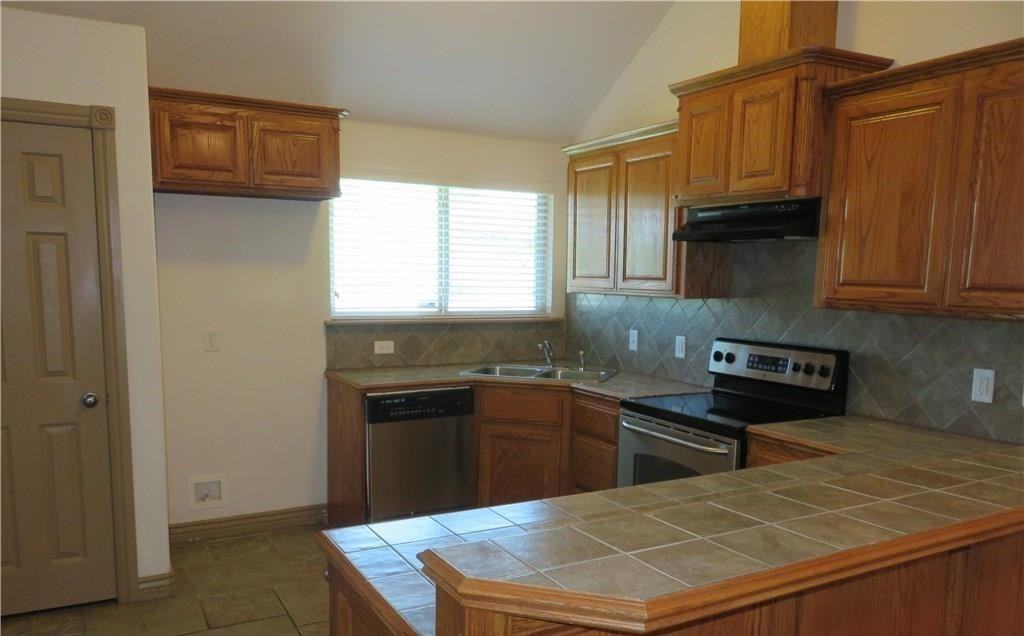 1801 Mead Ln - Photo 4 of 13
