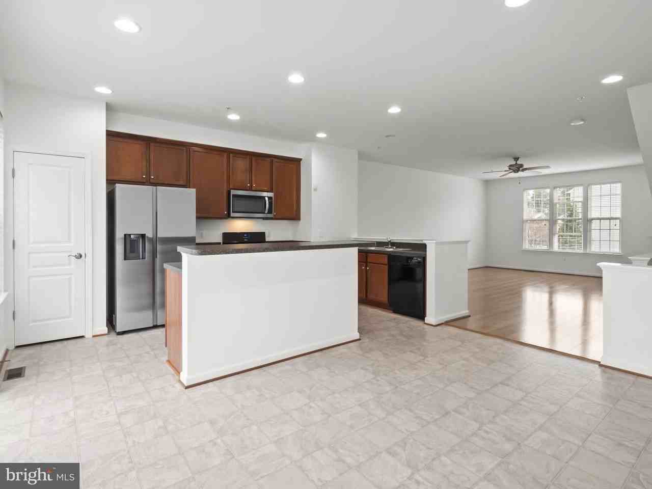 43578 Marguerite Way - Photo 4 of 33