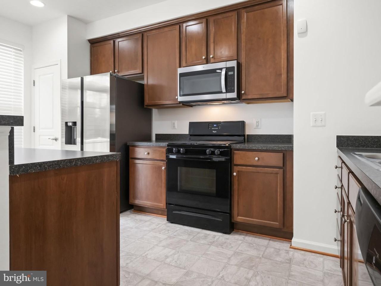 43578 Marguerite Way - Photo 6 of 33