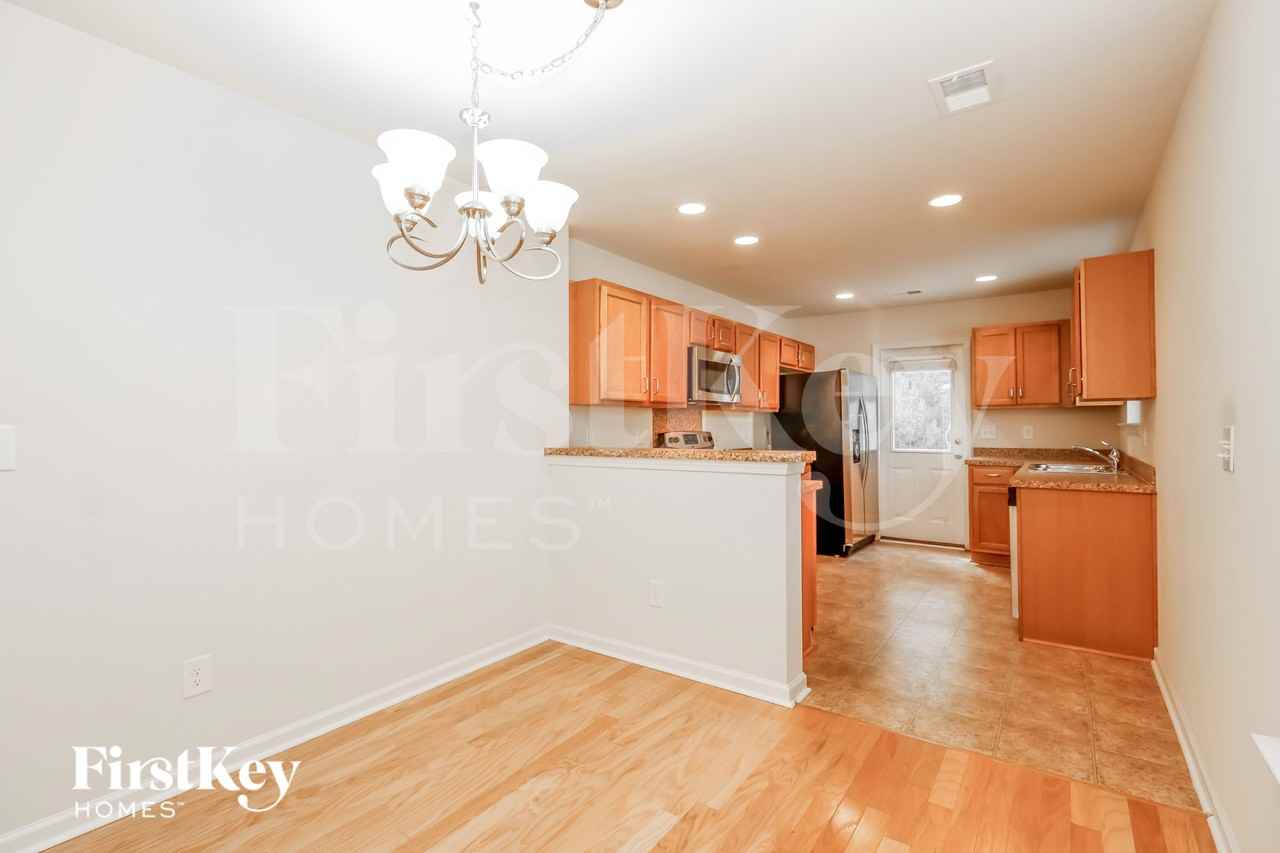 174 Keaton Brook Dr - Photo 4 of 15