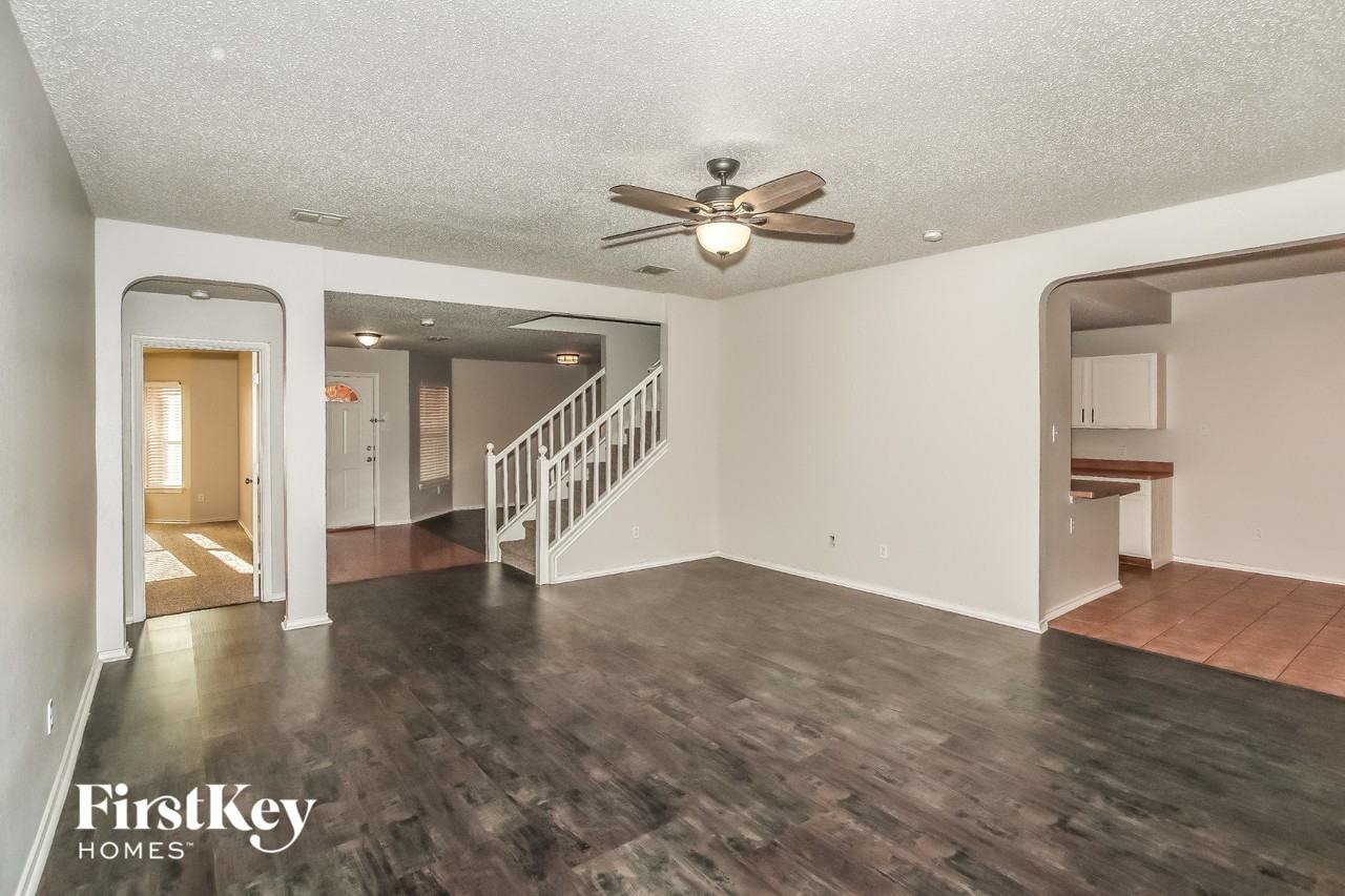 5293 Chessie Cir - Photo 3 of 15