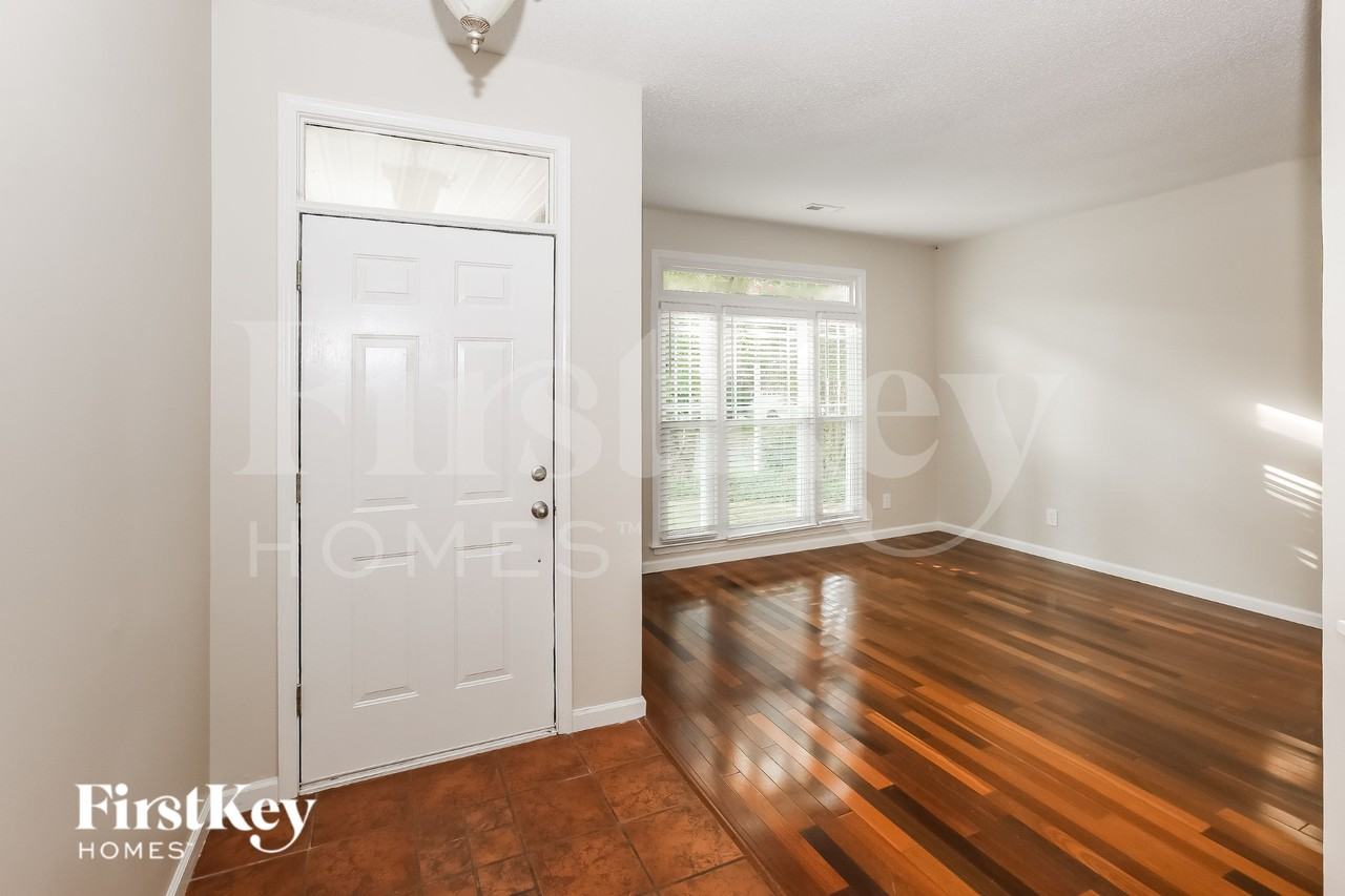 6509 Mimosa St - Photo 4 of 16