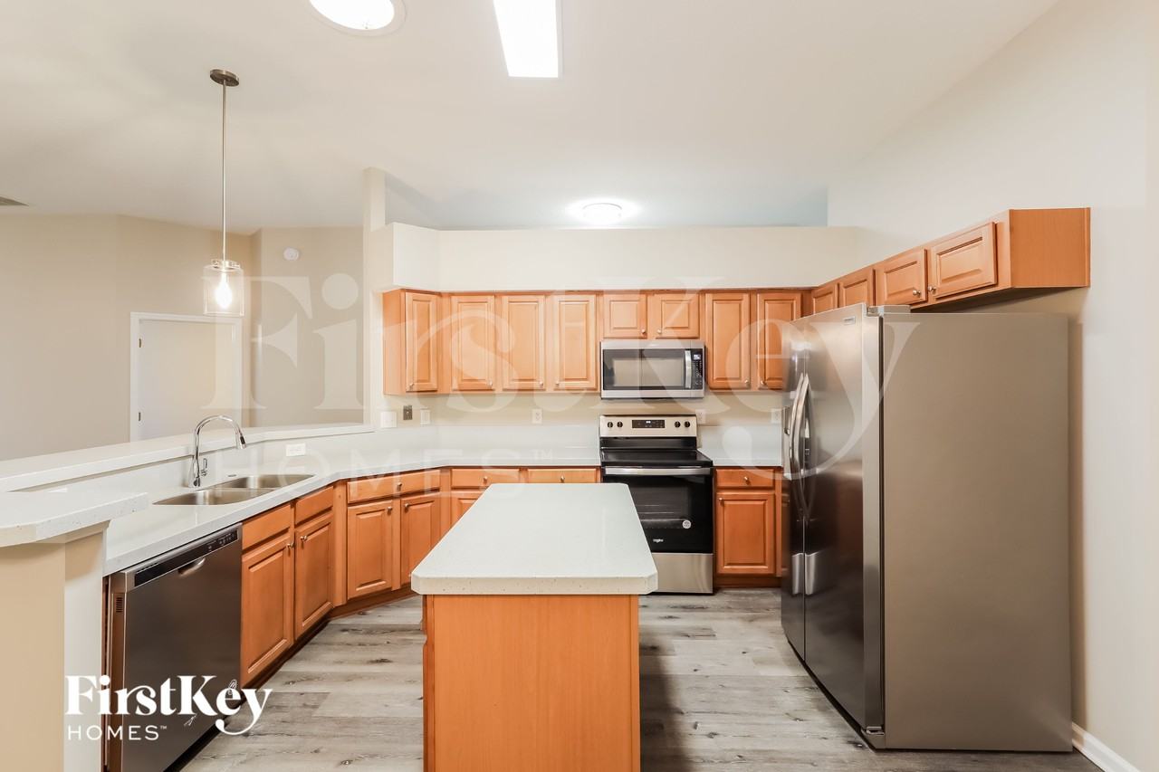 552 N Bridgestone Ave - Photo 6 of 15
