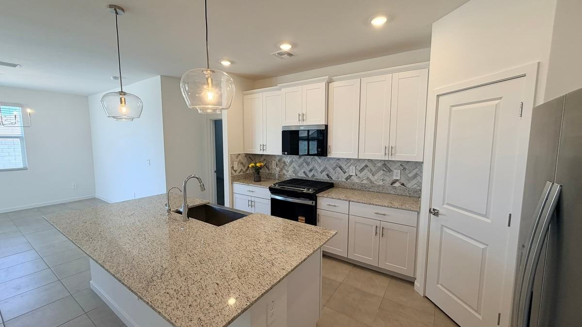 37043 W Vera Cruz Dr - Photo 3 of 22