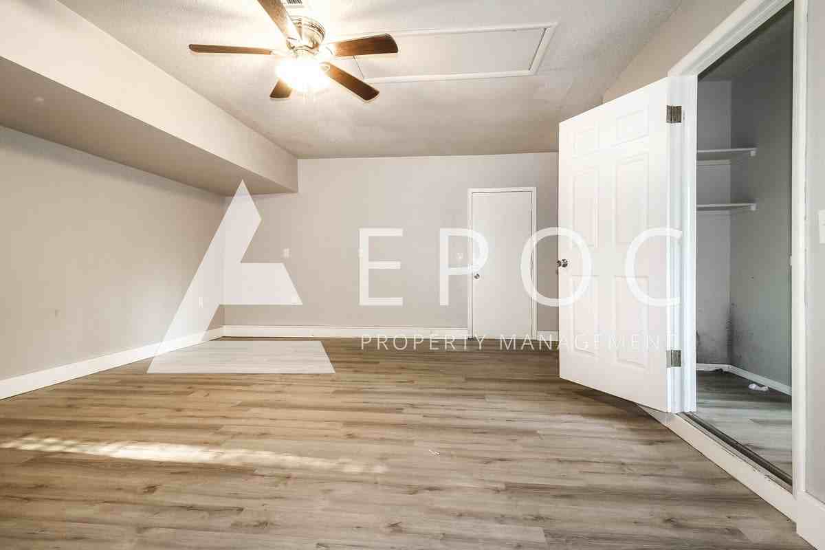 409 Woodland Dr - Photo 6 of 16