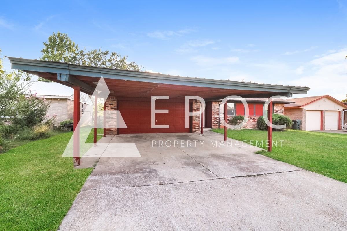 409 Woodland Dr