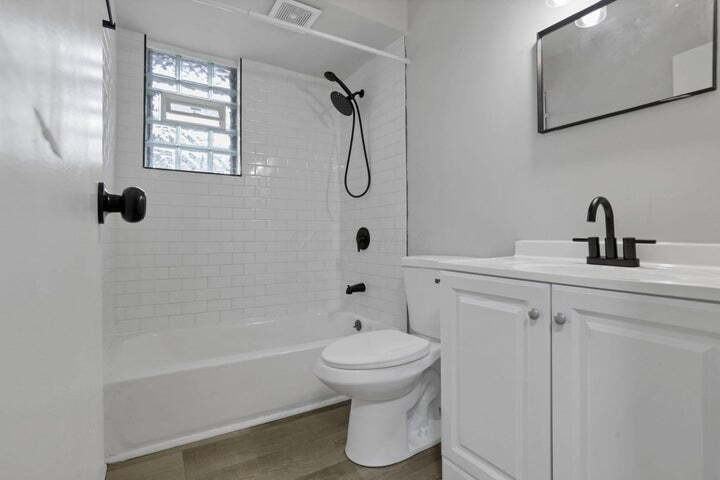 1009 Lilley Ave #D - Photo 6 of 48