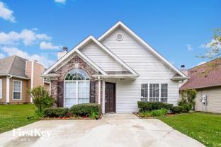 104 Mayfair Ln - Photo 1 of 1