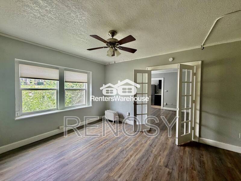 3607 Ingersoll Ave #307 - Photo 7 of 9