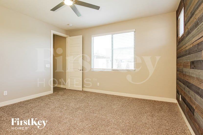 18742 W Colter St - Photo 7 of 16