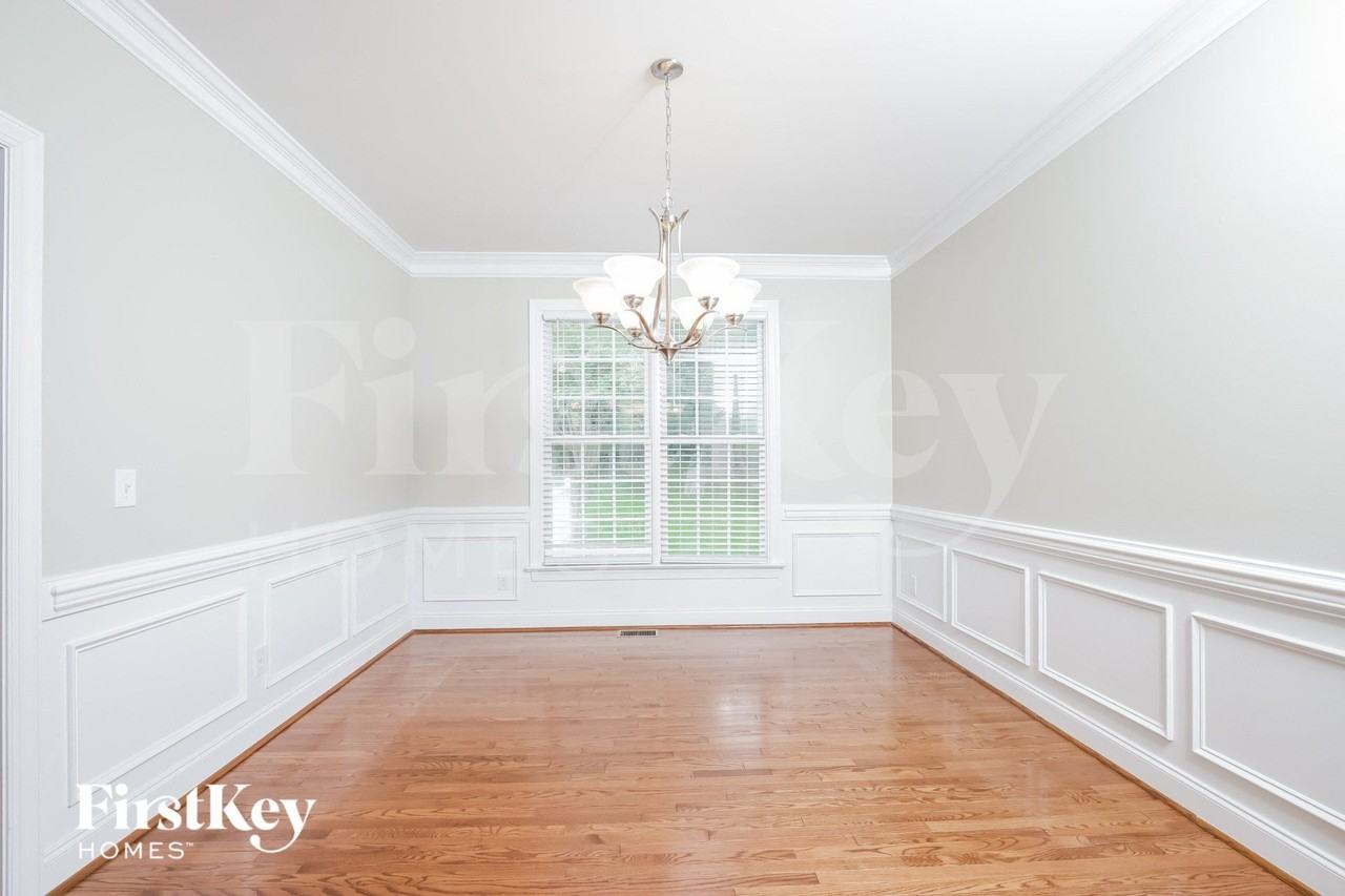 5515 Stone Crossing Dr - Photo 3 of 15