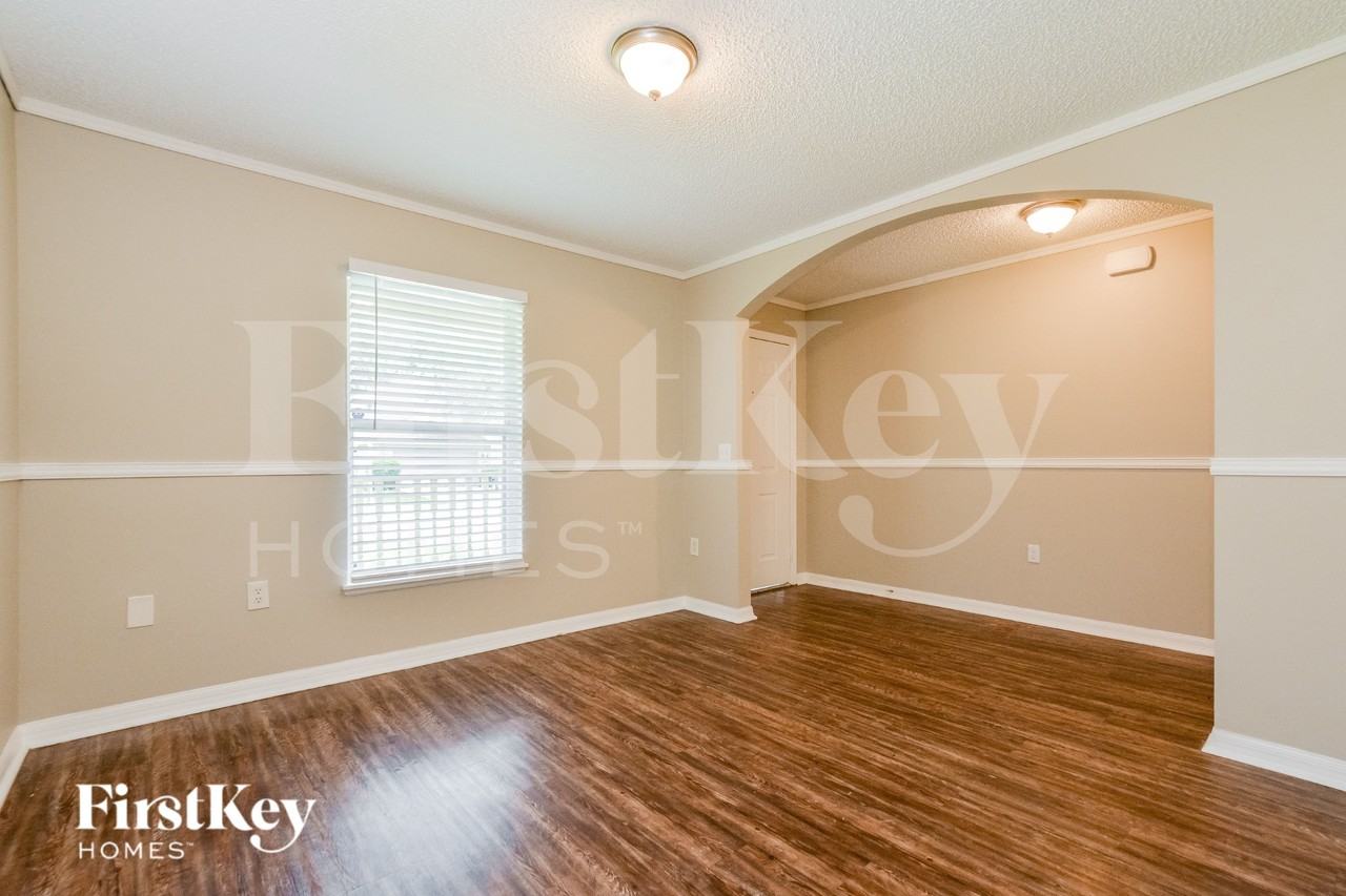 1741 W Marshall Lake Dr - Photo 4 of 17