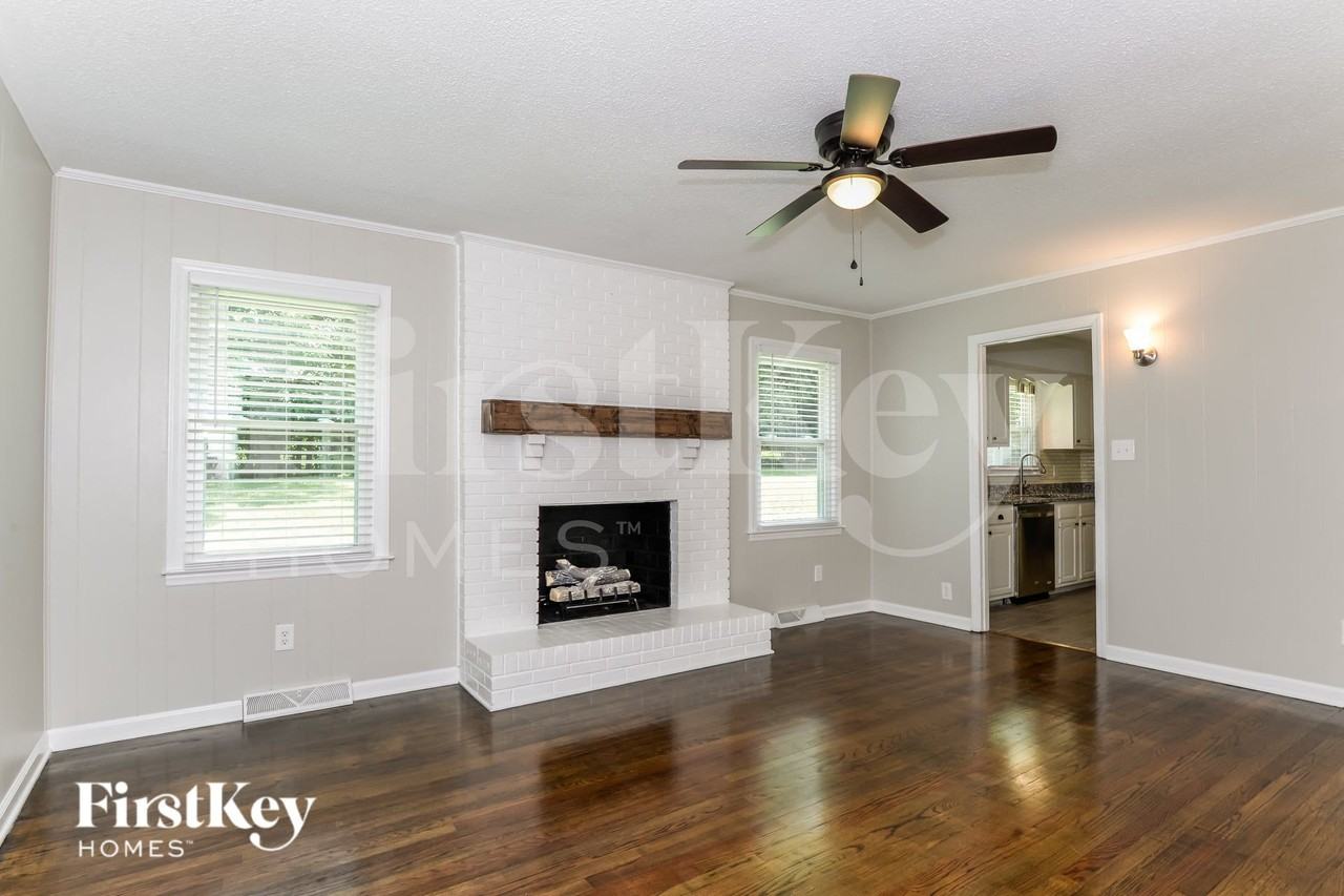 524 Jasin Dr - Photo 4 of 15