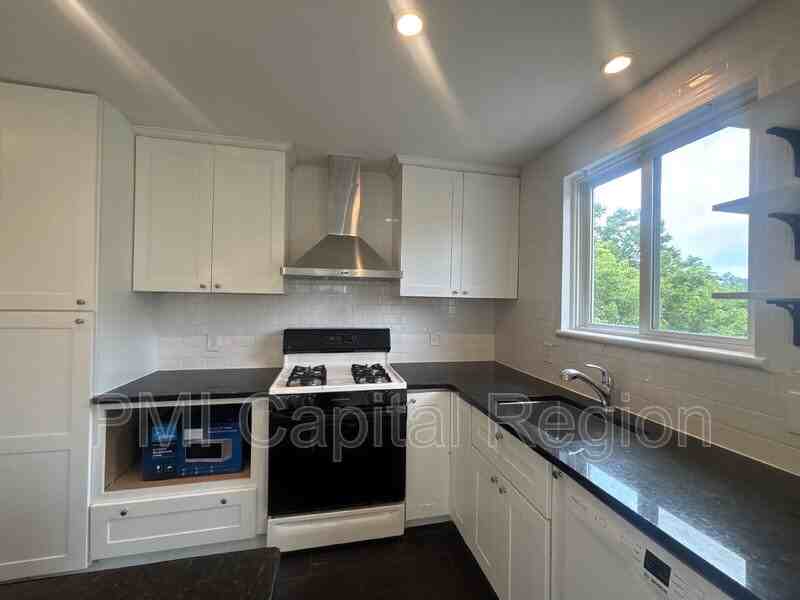 2929 Terrace Dr - Photo 5 of 25