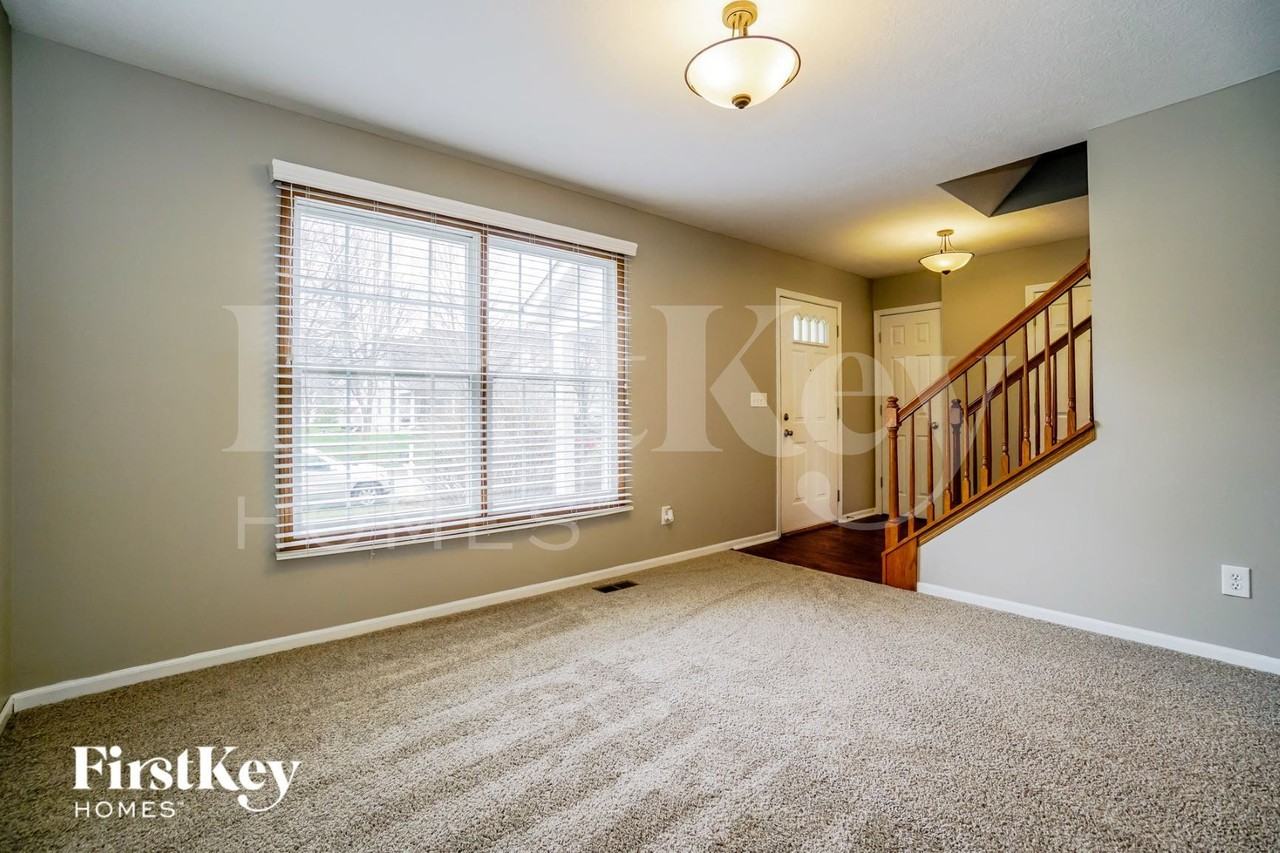 242 Tar Heel Dr - Photo 4 of 15