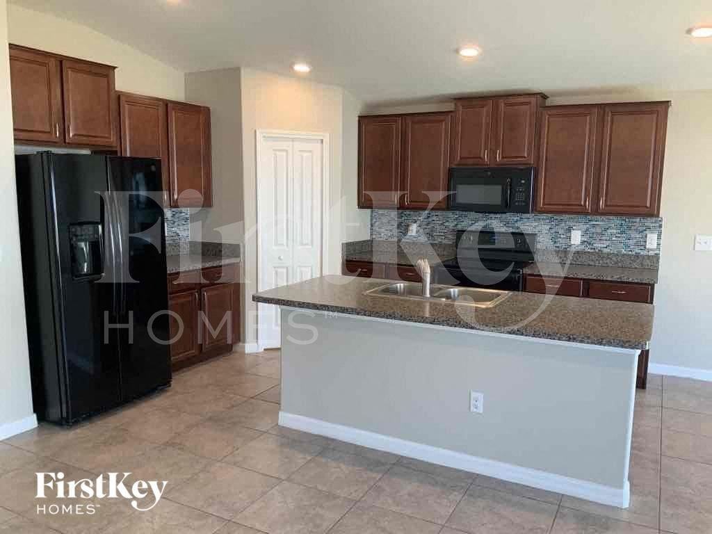 14144 Covert Green Pl - Photo 5 of 22