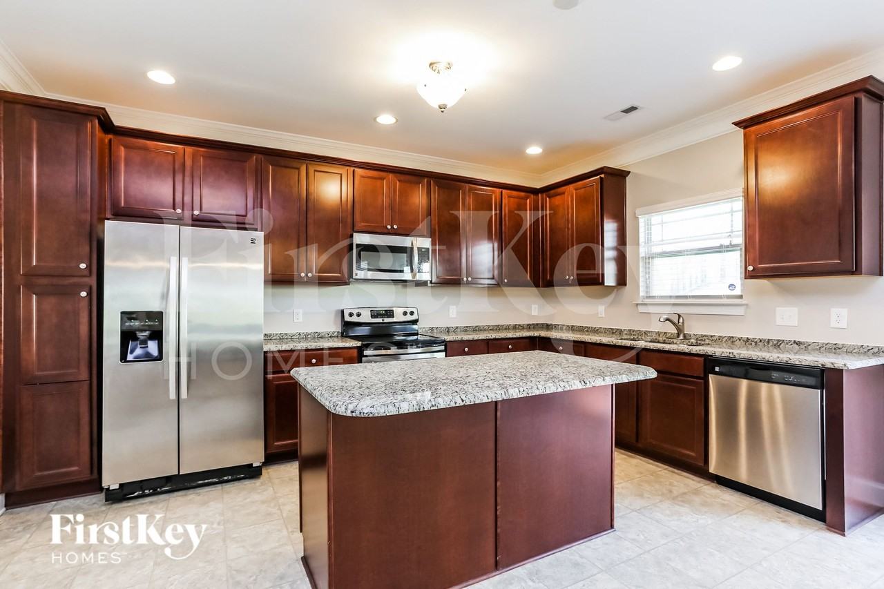 2205 Wise Owl Dr - Photo 5 of 15