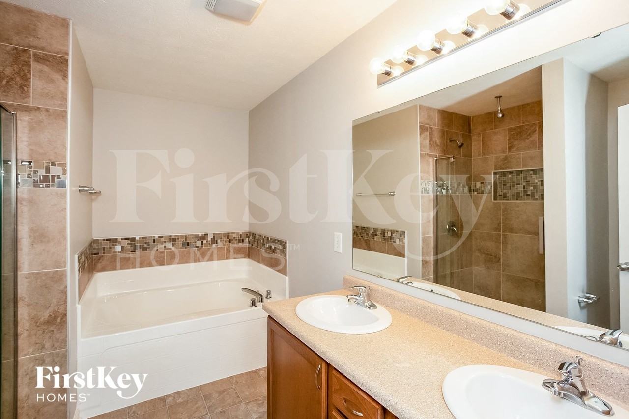 15515 Sibley Ln - Photo 7 of 15