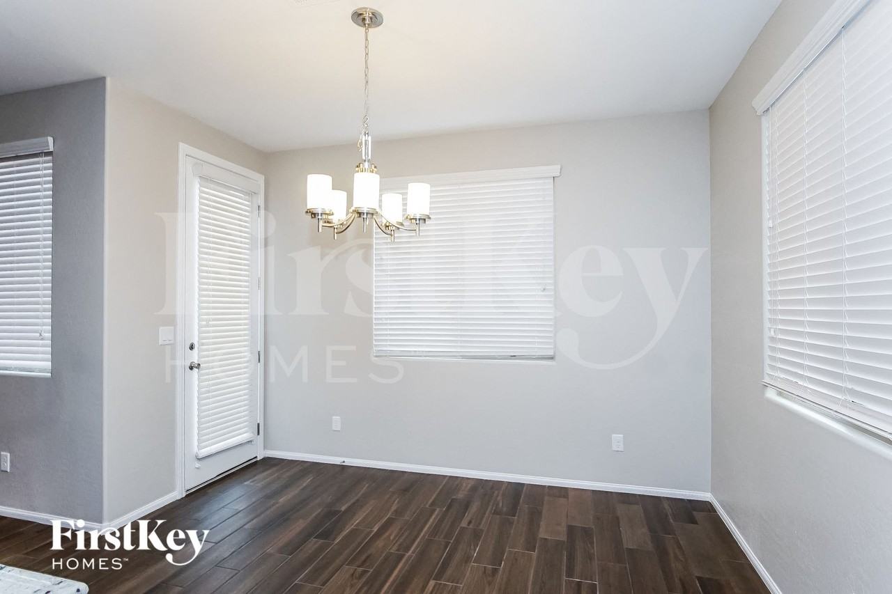 11277 Tuckermuck Bay Ct - Photo 5 of 15