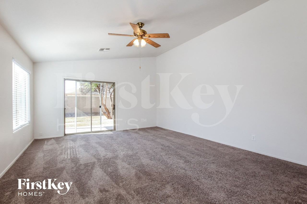 17750 N White Horse Trl - Photo 3 of 15