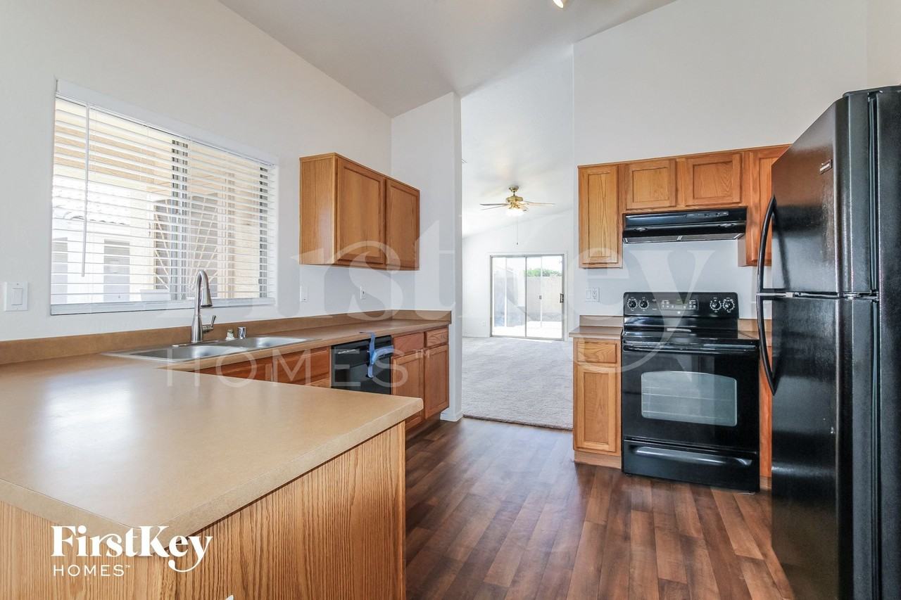 17750 N White Horse Trl - Photo 5 of 15