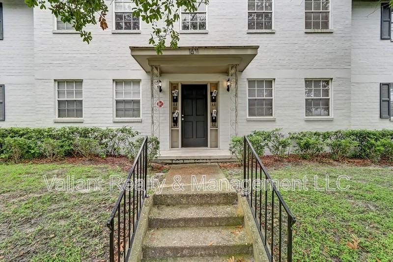 2358 Herschel Streetunit - Photo 4 of 22