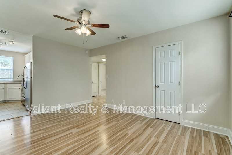 2358 Herschel Streetunit - Photo 6 of 22