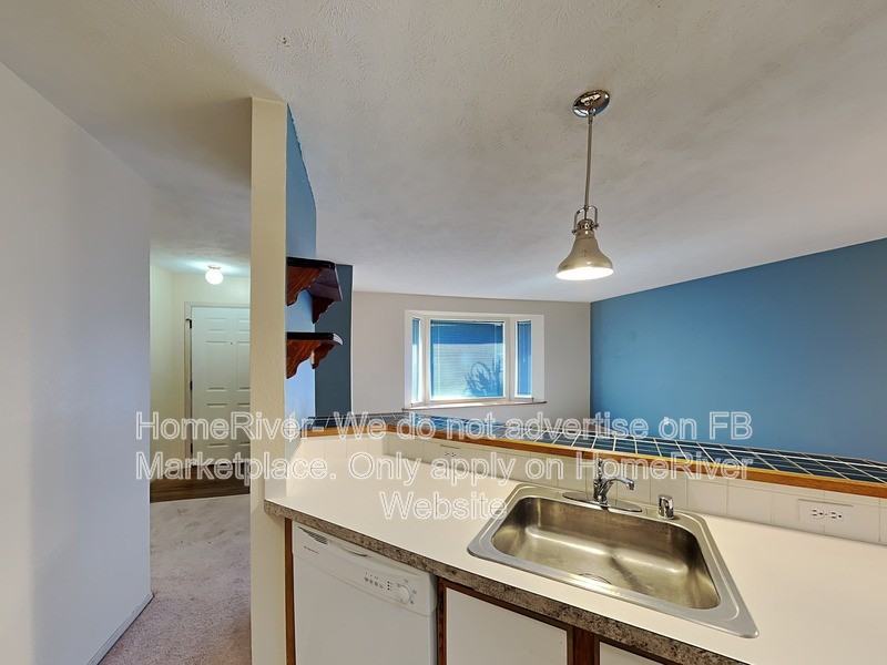 3522 S Mount Vernon St #4 - Photo 7 of 21