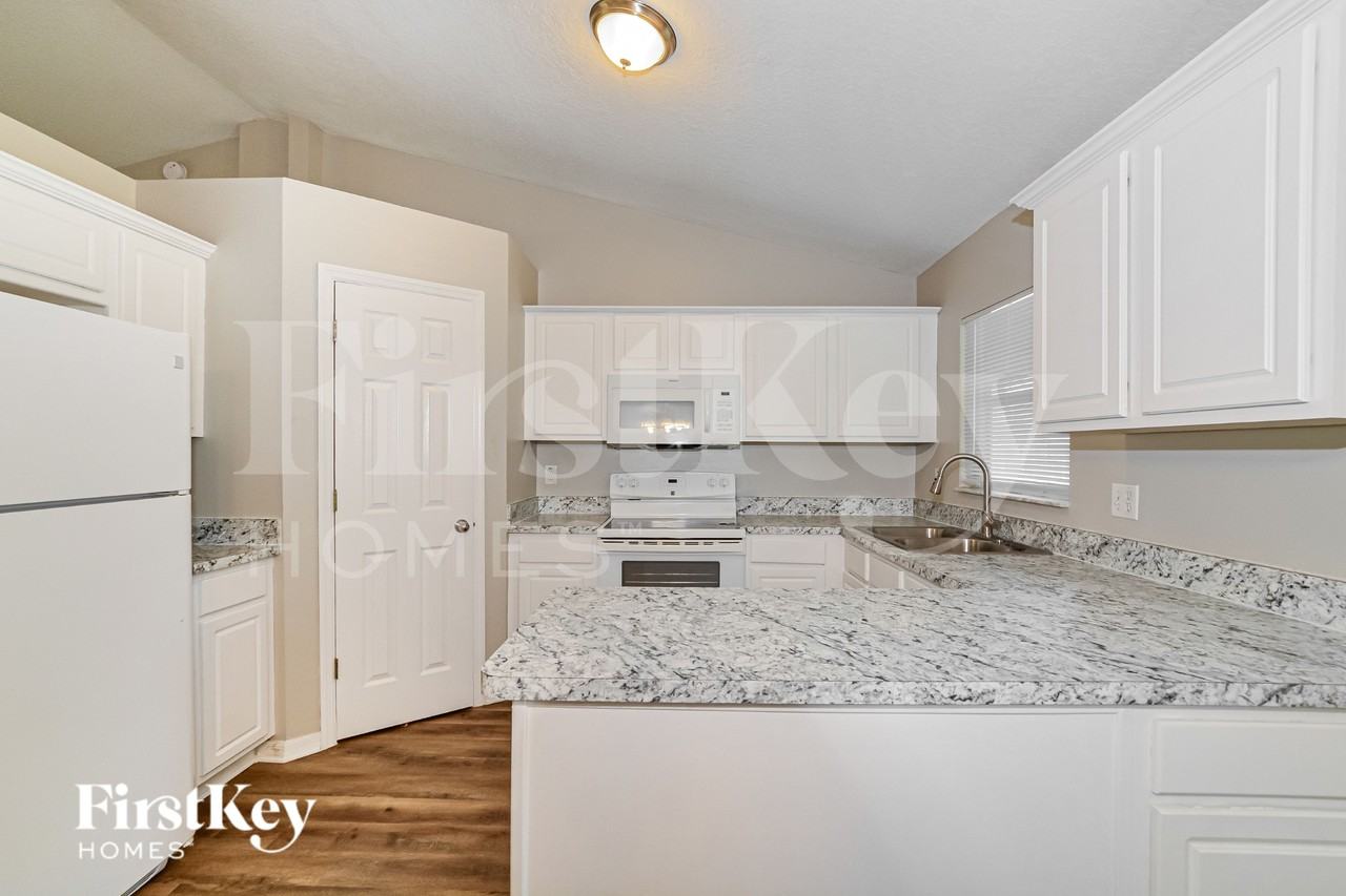 709 La Costa St - Photo 6 of 19