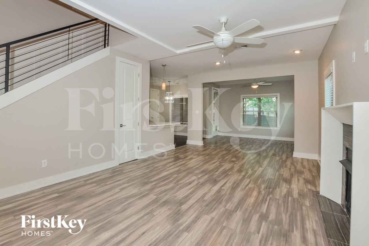 6362 Garrison Ln - Photo 3 of 16