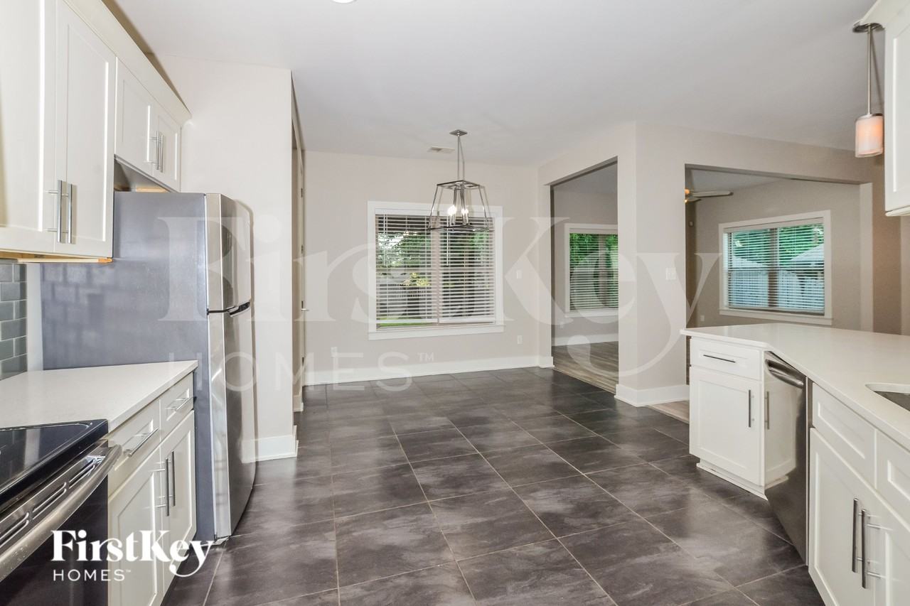 6362 Garrison Ln - Photo 5 of 16