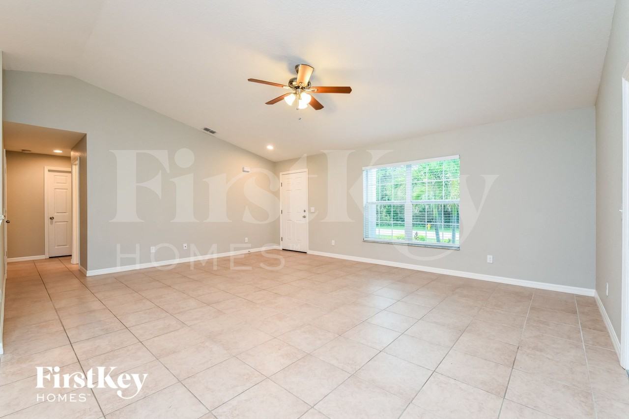 6262 Magee St - Photo 4 of 15