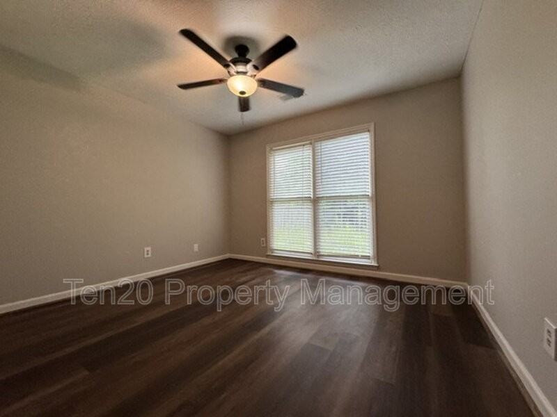 7185 Midland Chase Loop - Photo 3 of 11