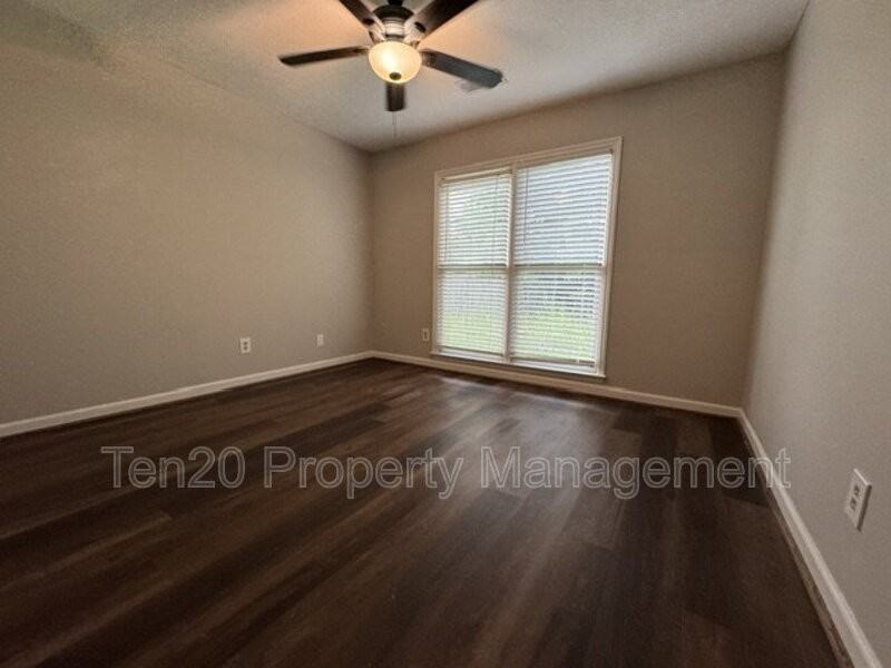 7185 Midland Chase Loop - Photo 4 of 11