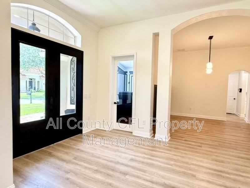 9166 Tuscan Valley Pl - Photo 5 of 47