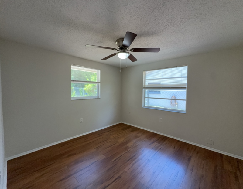 15839 Villa Dr - Photo 6 of 20