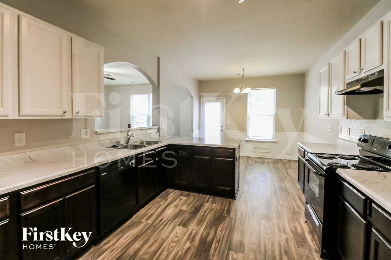 44 Southwind Cir - Photo 6 of 15