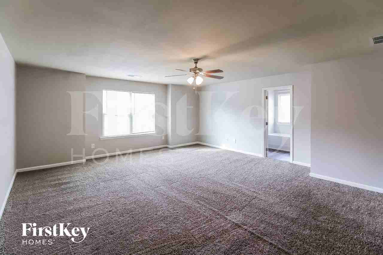 44 Southwind Cir - Photo 7 of 15