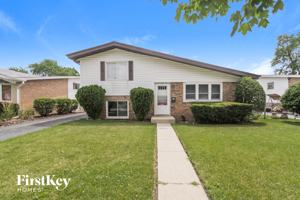 featured image of 3729 W 121st Pl