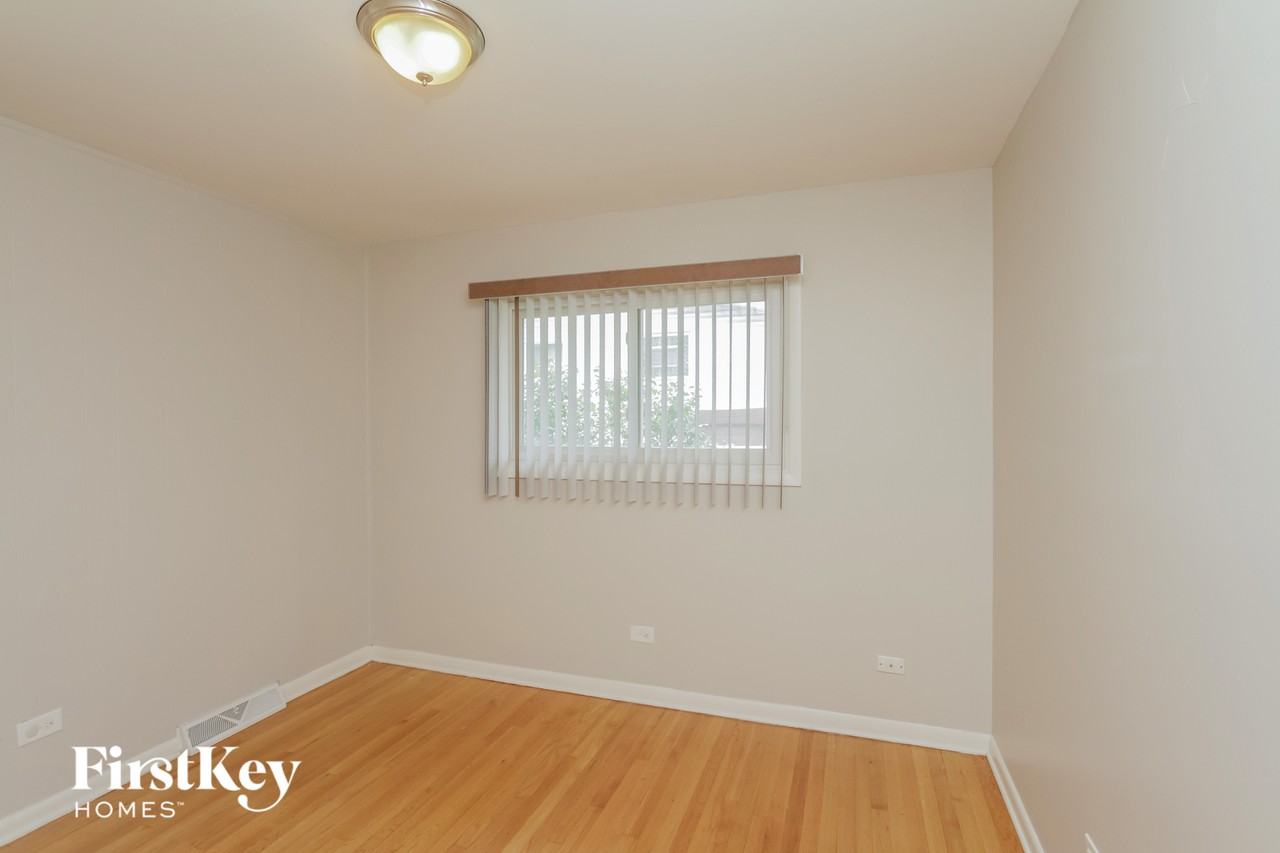 3729 W 121st Pl - Photo 5 of 15