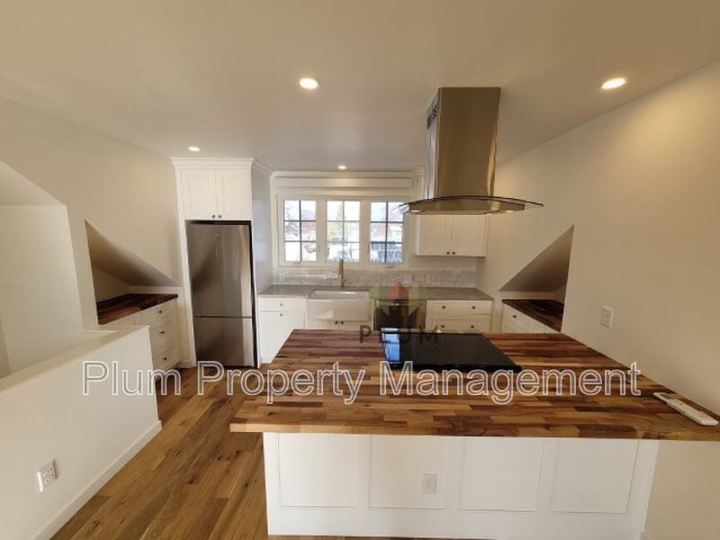 2023 S Higgins Ave #F - Photo 4 of 8