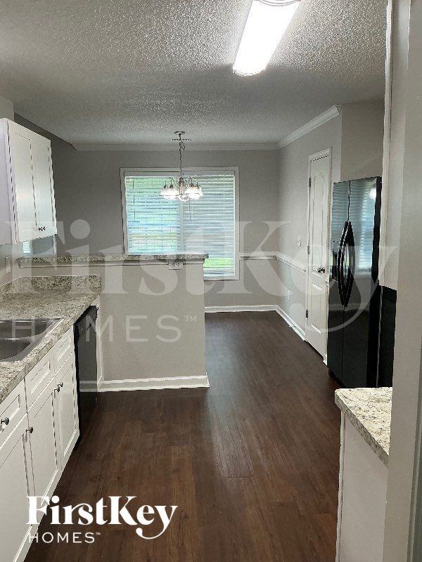 3349 Meadovista Dr - Photo 6 of 13