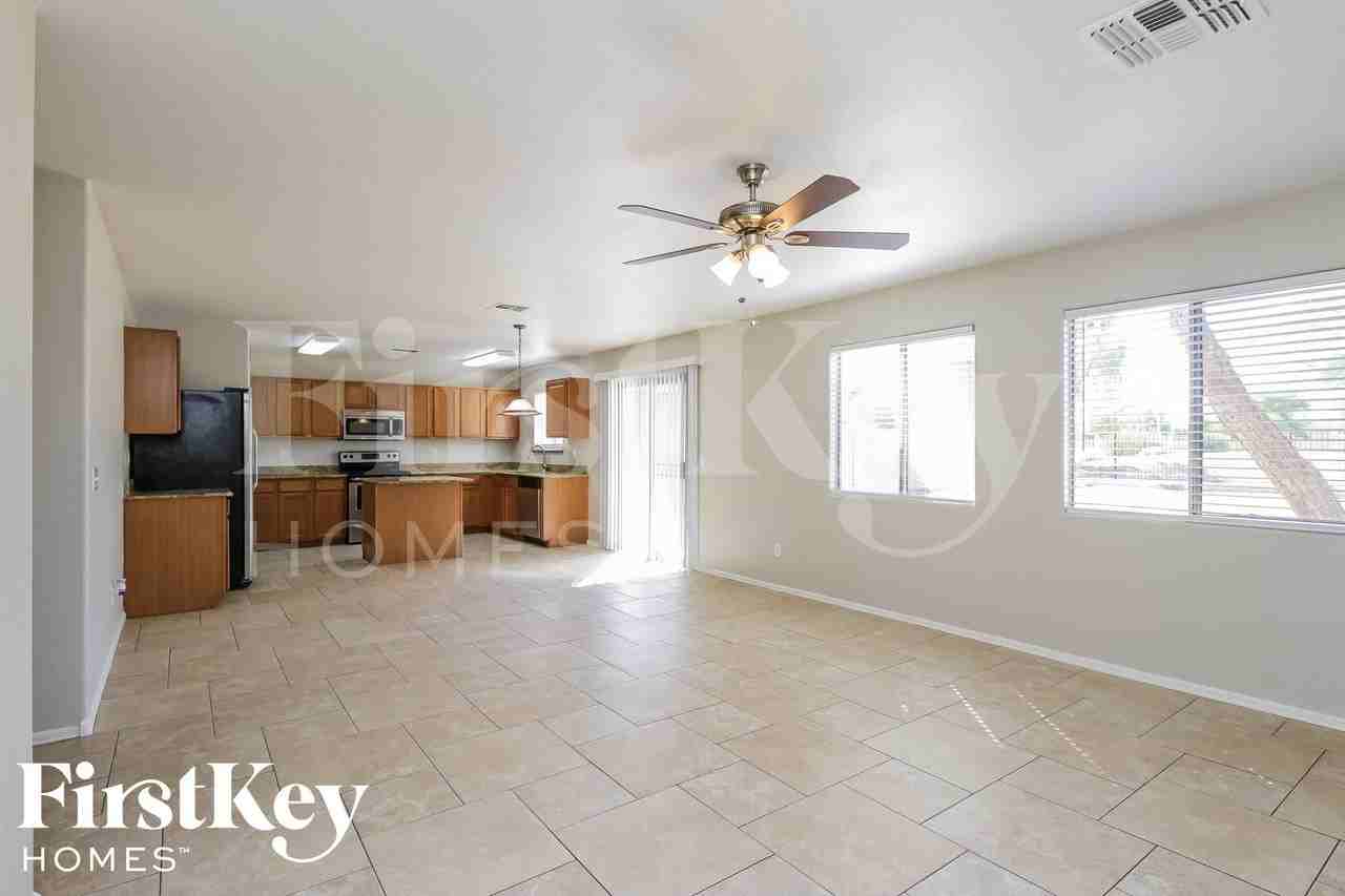 30954 N Desert Honeysuckle Dr - Photo 4 of 15