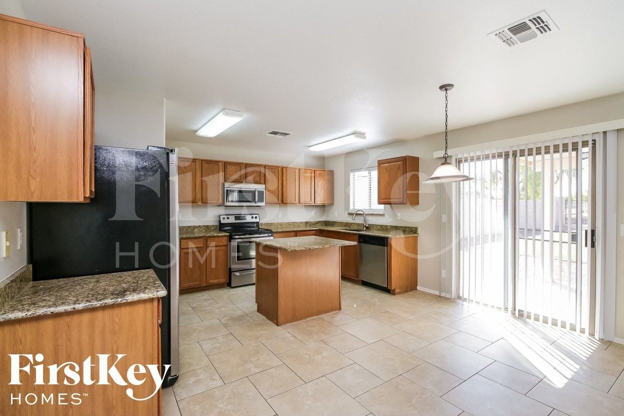 30954 N Desert Honeysuckle Dr - Photo 5 of 15