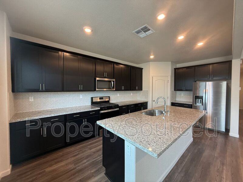 2957 Mokelumne Ct - Photo 6 of 50