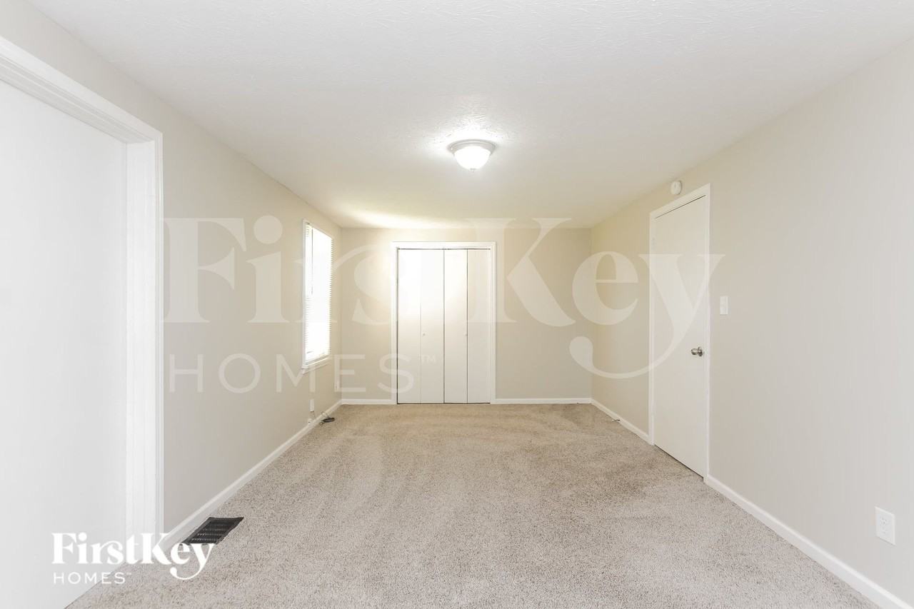 2337 Calhoun St - Photo 7 of 16