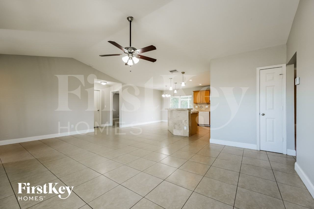 2225 Tropicana Pkwy W - Photo 5 of 18