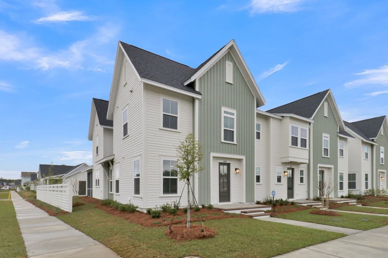 268 Symphony Ave - Photo 3 of 49